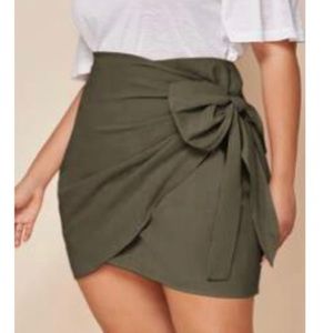 SHEIN side wrap knot skirt